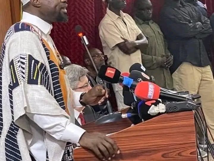 Sénégal : Sonko accuse Macron d’avoir encouragé la répression sanglante de Macky Sall