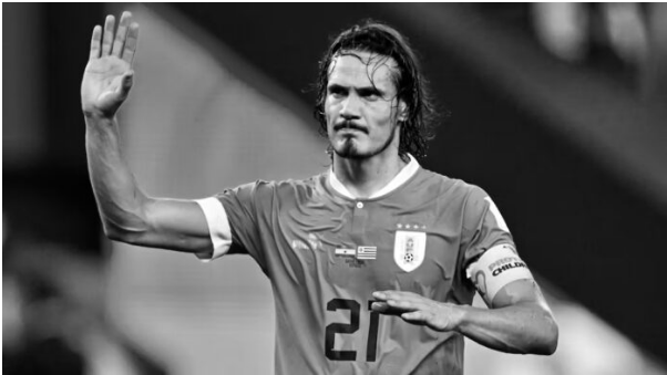 Uruguay : Le célèbre attaquant, Edinson Cavani, tire sa révérence après 136 matchs