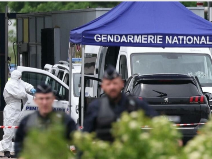 France: attaque d’un fourgon pénitentiaire dans l’Eure, au moins deux agents tués, le détenu en fuite