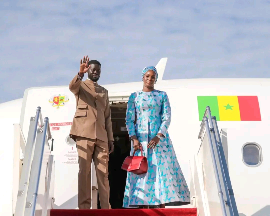 Le Président Bassirou Diomaye Faye a quitté Dakar pour la France