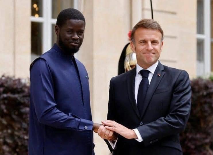 « Nous allons donner une nouvelle impulsion au partenariat  » : Le message d’Emmanuel Macron après sa rencontre avec Bassirou Diomaye Faye