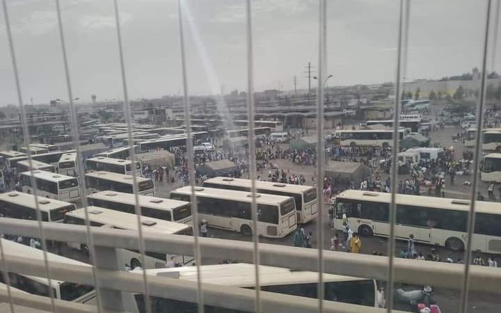 Gare Routière Des Baux Maraichers : La forte présence des bus de « Dakar Dem Dikk » pour lutter contre la hausse des prix…