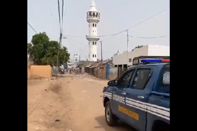 « Quand ils sont arrivés, la gendarmerie a déplacé les barrières » (Habitant de Médina Gounass)