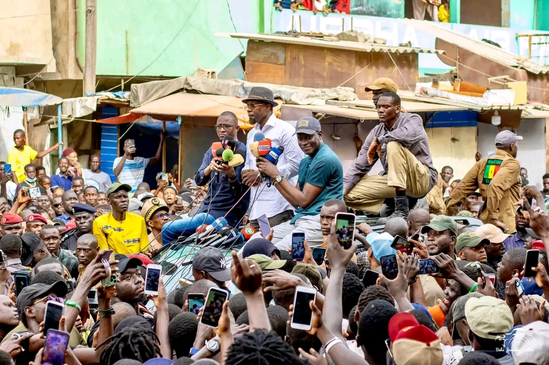 Sénégal: le premier ministre Sonko dénonce « un déguerpissement des commerçants sans mettre en place des mesures d’accompagnement »