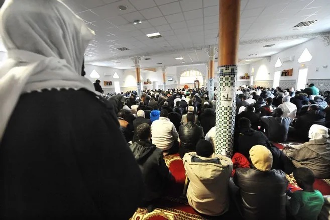 Un Imam sénégalais expulsé du territoire français ce mercredi pour « ses prêches » envers les femmes