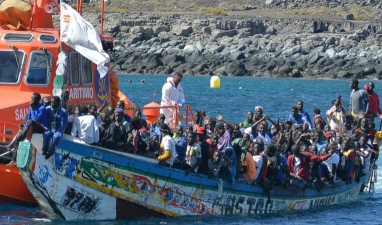 Crise migratoire aux Canaries : L’Espagne cherche à déplacer 400 mineurs vers la péninsule