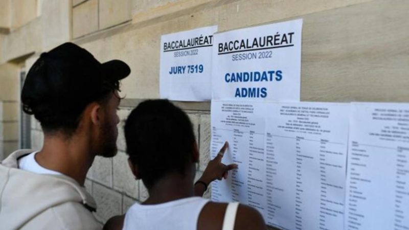 Bac 2024 : 75 462 admis dont 169 mentions très bien, 1584 bien et 7 697 assez bien