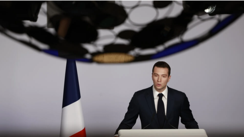 Législatives en France: largement en tête au premier tour, le RN vise désormais la majorité absolue