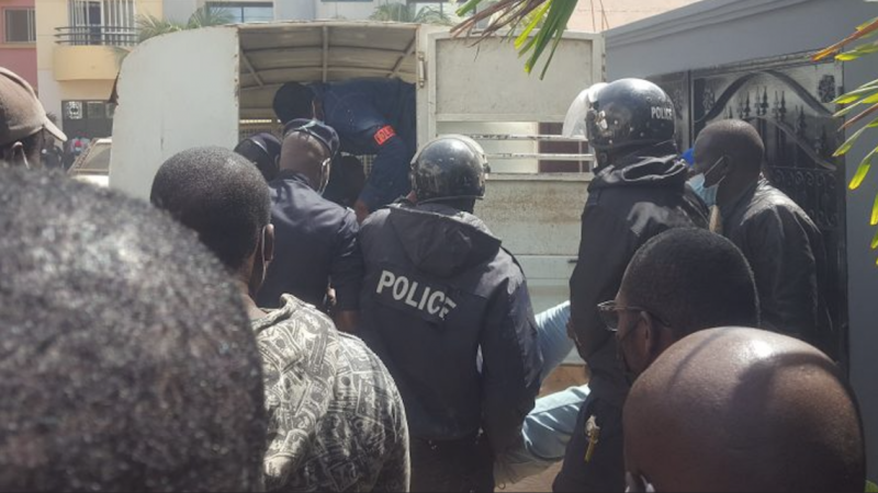 Arrestation de 9 policiers de la Brigade de Zac Mbao : Les dessous de l’affaire !