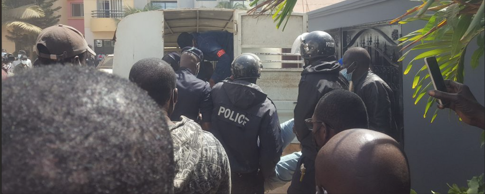 Arrestation de 9 policiers de la Brigade de Zac Mbao : Les dessous de l’affaire !