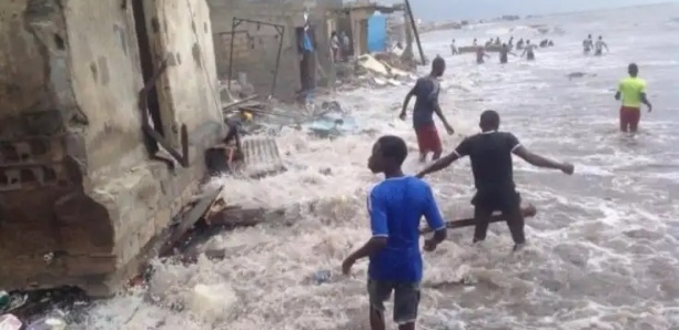 Avancée de la Mer à Bargny : Une trentaine de maisons englouties par les eaux