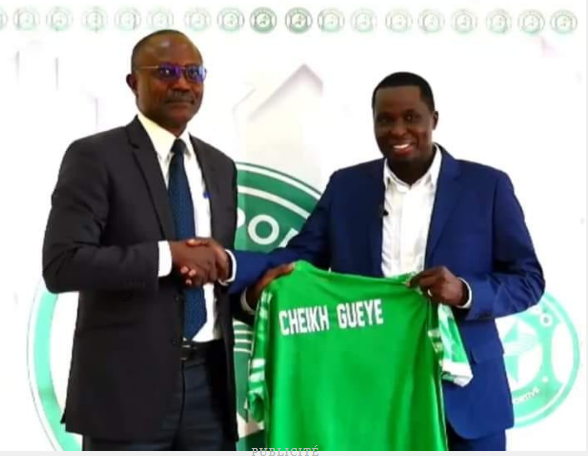 Cheikh Gueye, l’ex coach de Teungueth FC, annonce sa signature à Loto Popo FC (Bénin)