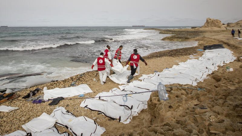 Immigration clandestine : 17 corps sans vie dont 2 sénégalais échouent sur une plage au Maroc