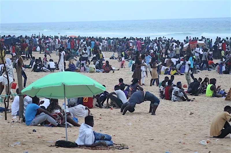 VACANCES D’ETE : Les plages, la nouvelle aubaine contre la chaleur !