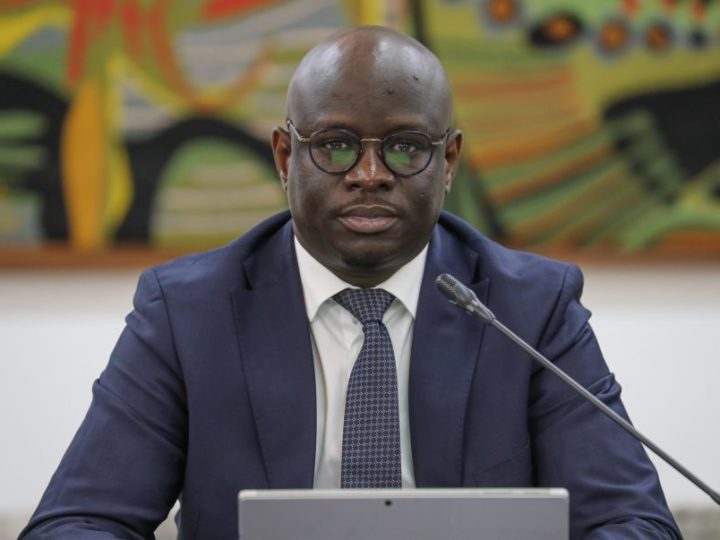 LE SÉNÉGAL SOMBRE: Y a-t-il un pilote au ministère de l’Économie ?