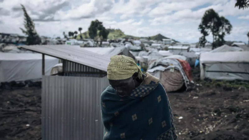 «Nous avons fui en laissant tout»: en RDC, des combats près des camps poussent les déplacés à fuir vers Goma