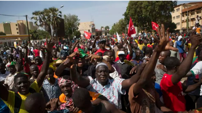 Burkina Faso: il y a dix ans, une insurrection mettait fin au règne de Blaise Compaoré