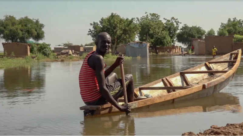 Tchad: la crue du fleuve Chari atteint un niveau inédit, Ndjamena toujours sous les eaux