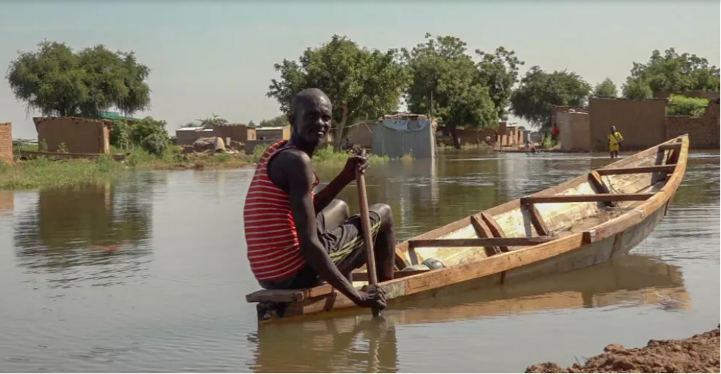 Tchad: la crue du fleuve Chari atteint un niveau inédit, Ndjamena toujours sous les eaux