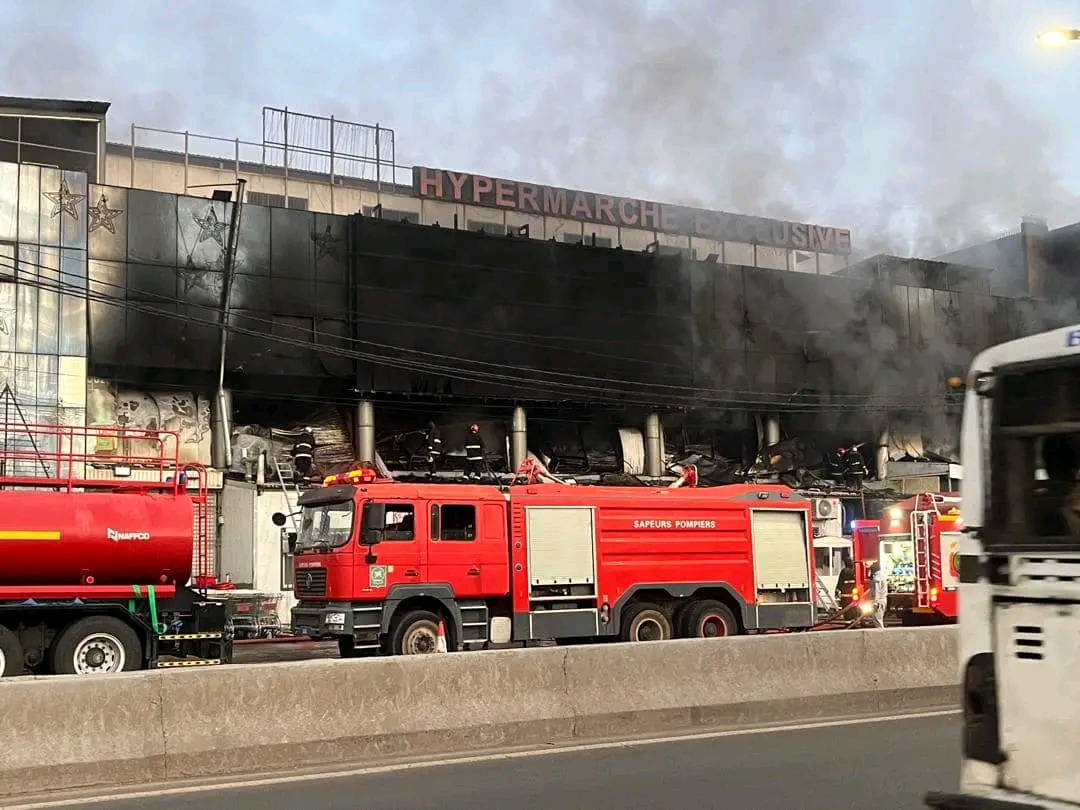 Incendie dévastateur au magasin Hyper Exclusive de Yoff