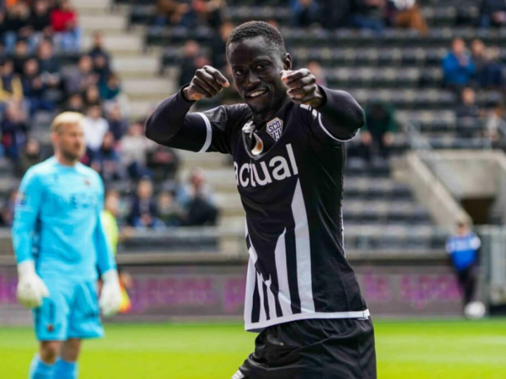 Ligue 2: Angers prend une importante décision pour Ibrahima Niane