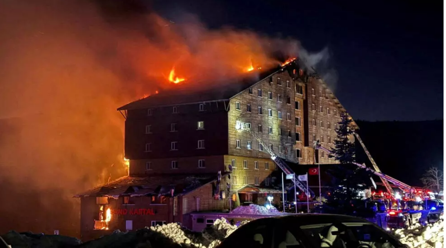 Turquie: un incendie dans un hôtel d’une station de ski fait au moins 66 morts