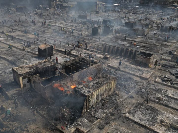 Ghana : un énorme incendie ravage le principal marché de vêtements de seconde main du pays