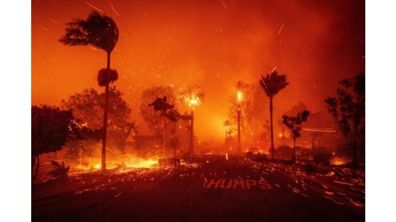 Les incendies de Los Angeles toujours indomptés, au moins dix morts