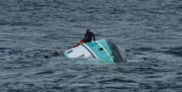 Chavirement d’une pirogue à Saint-Louis : 4 pêcheurs rescapés et 3 portés disparus